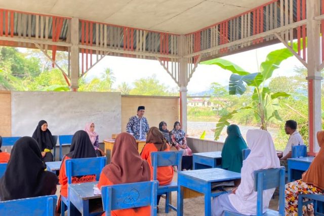 Siswa Kelas Jauh “SMA RUSIA” terus bertambah.