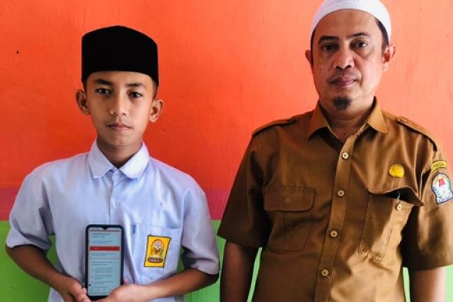 SMP Negeri 2 Woyla Ujian Berbasis Komputer dan Android